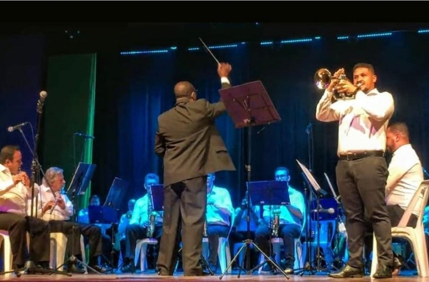 SEXTA-FEIRA TEM “BEATLES IN CONCERT” NO TEATRO DE JAGUARIÚNA