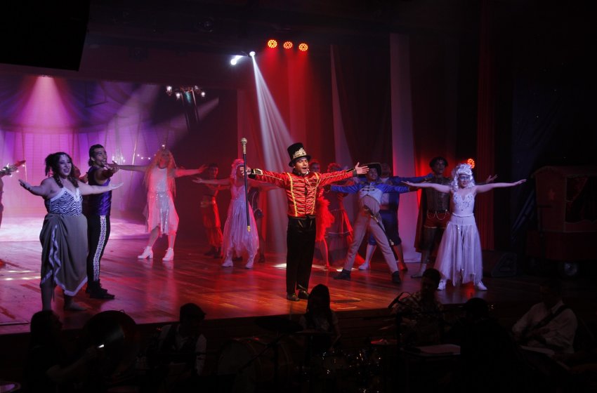 ESCOLA DAS ARTES APRESENTA ESPETÁCULO “O REI DO SHOW” NO TEATRO DE JAGUARIÚNA
