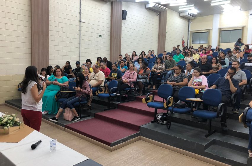 ALUNOS DO PROGRAMA ‘QUALIFICA JAGUARIÚNA’ PARTICIPAM DE AULA INAUGURAL NA UNIFAJ