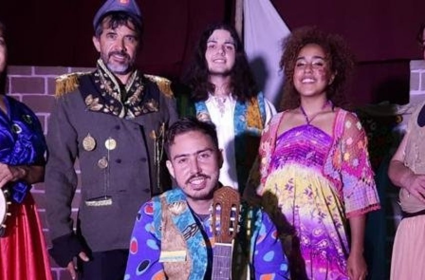 DOMINGO TEM TEATRO GRATUITO PARA ADULTOS E CRIANÇAS EM JAGUARIÚNA