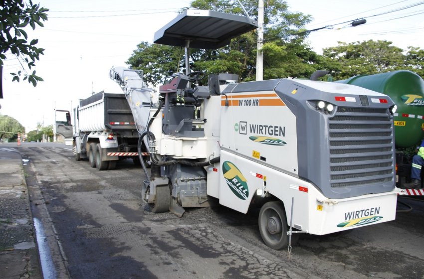 PREFEITURA INICIA RECAPEAMENTO EM RUA DO BAIRRO 12 DE SETEMBRO
