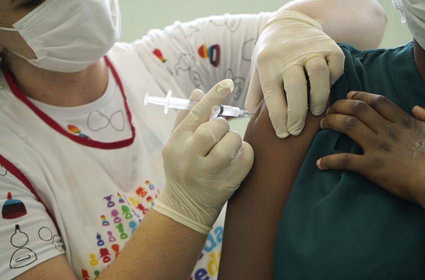 JAGUARIÚNA ADERE AO CONSÓRCIO DE MUNICÍPIOS PARA COMPRA DE VACINAS CONTRA A COVID