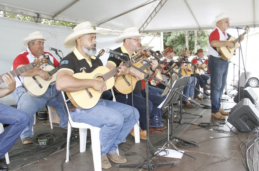 DOMINGO TEM CAFÉ COM VIOLA NO CENTRO DE CULTURA CAIPIRA DE JAGUARIÚNA