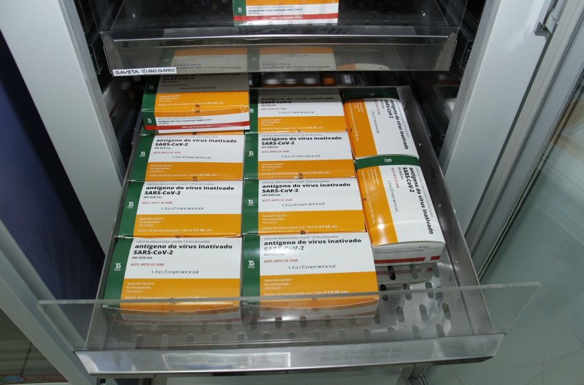 JAGUARIÚNA RECEBE MAIS 262 DOSES DE VACINA CONTRA A COVID-19