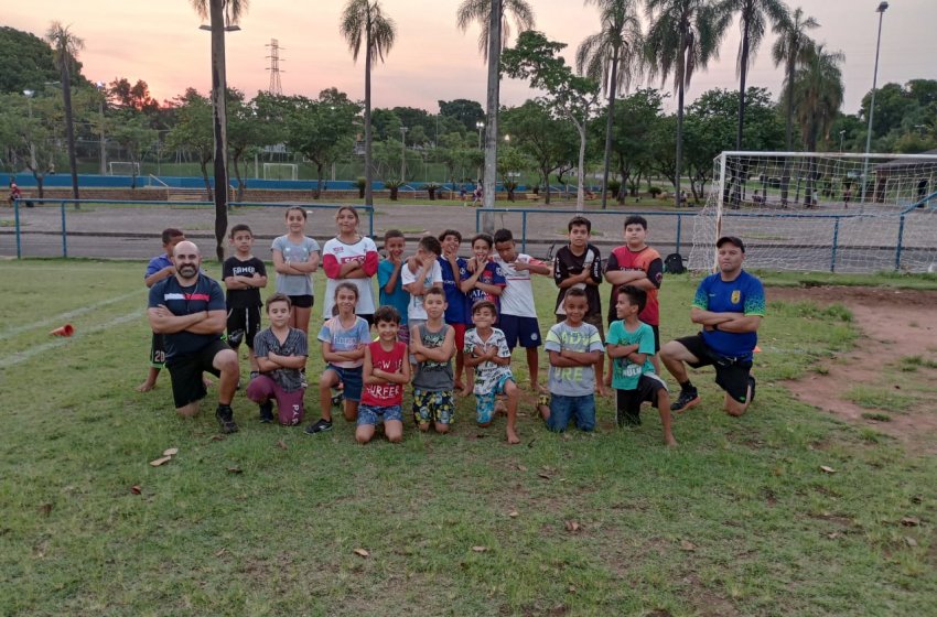 ALUNOS DE RUGBY DO PROJETO CAMPEÕES DISPUTAM O CAMPEONATO INTERNÚCLEOS