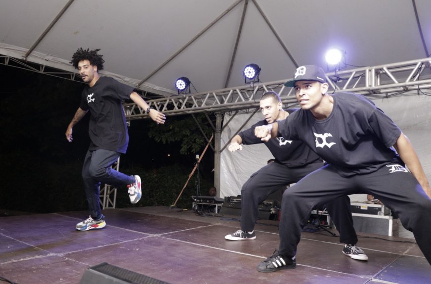 NESTA TERÇA-FEIRA TEM AULAS DE HIP HOP NO PARQUE DOS LAGOS 