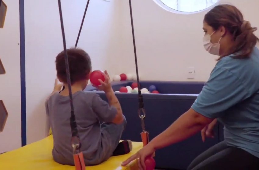 CENTRO DE REFERÊNCIA DO AUTISMO DE JAGUARIÚNA AMPLIA EM 53% NÚMERO DE VAGAS