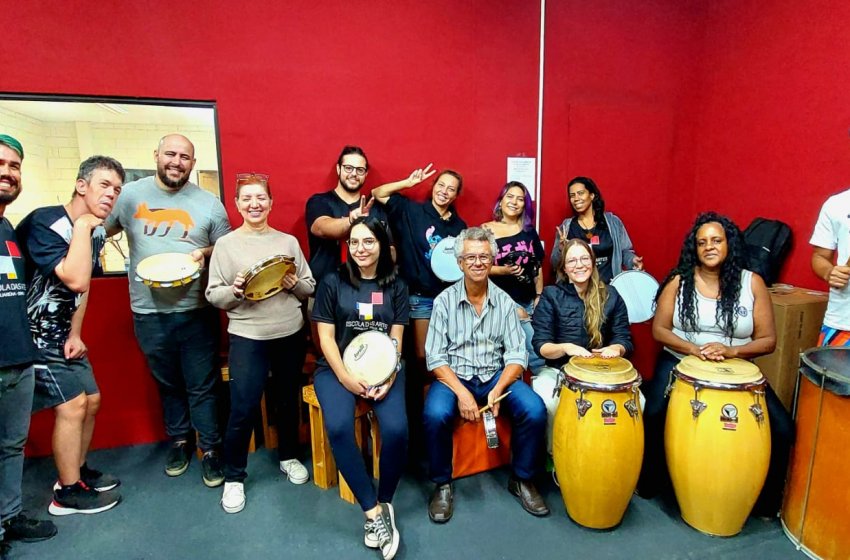 AULA DE PERCUSSÃO EM RODA DE SAMBA NESTA QUARTA NO PARQUE MENEGON