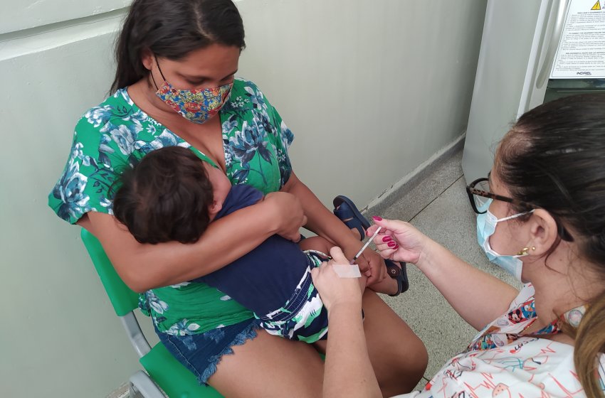 PREFEITURA DE JAGUARIÚNA INICIA VACINAÇÃO COM NOVA VACINA CONTRA COVID-19