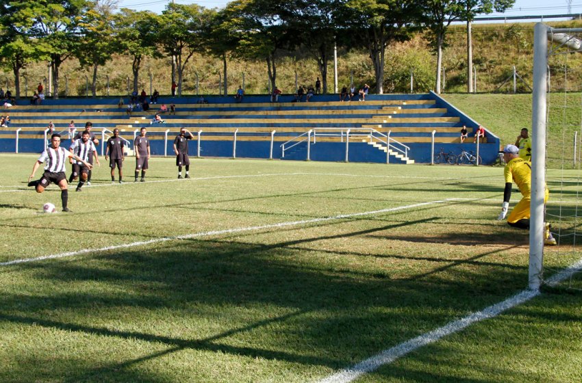DOIS JOGOS COMPLEMENTARES FECHAM RODADAS 1 E 2 DO CAMPEONATO MUNICIPAL DE FUTEBOL VETERANOS 