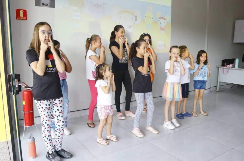 O FESTIVAL DE FÉRIAS NÃO PARA