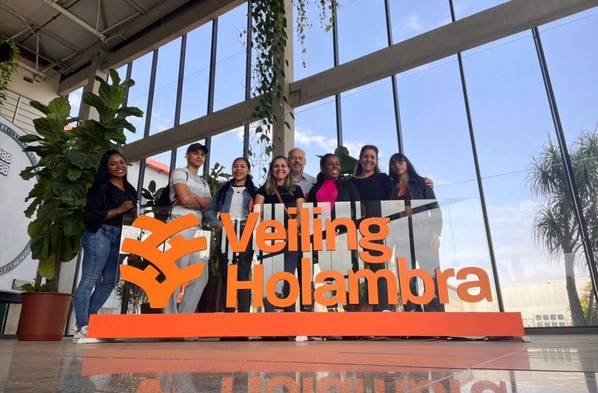 ALUNOS DO QUALIFICA SP DE JAGUARIÚNA REALIZAM VISITA TÉCNICA EM COOPERATIVA DE FLORES