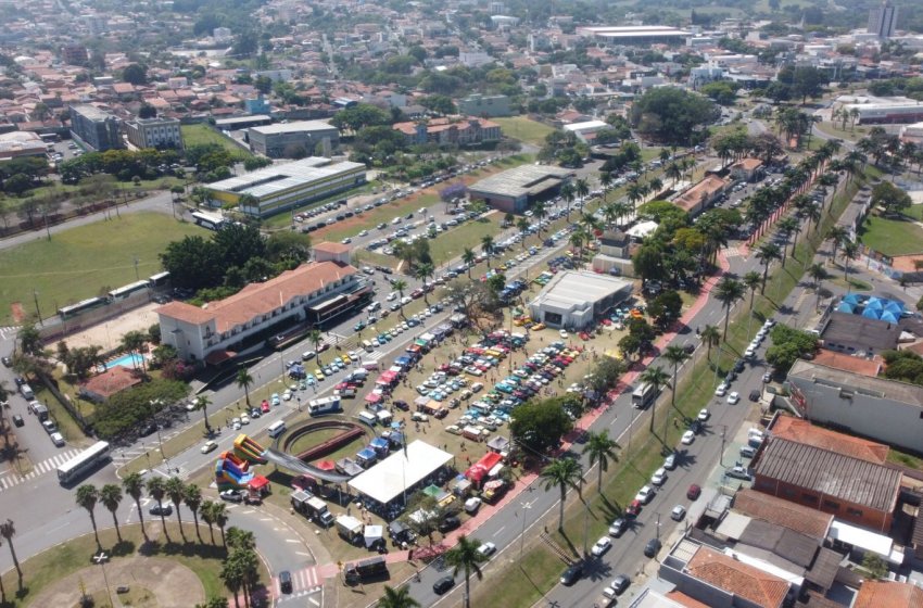 BOULEVARD SEDIA ENCONTRO ANUAL DE CARROS ANTIGOS SÁBADO E DOMINGO