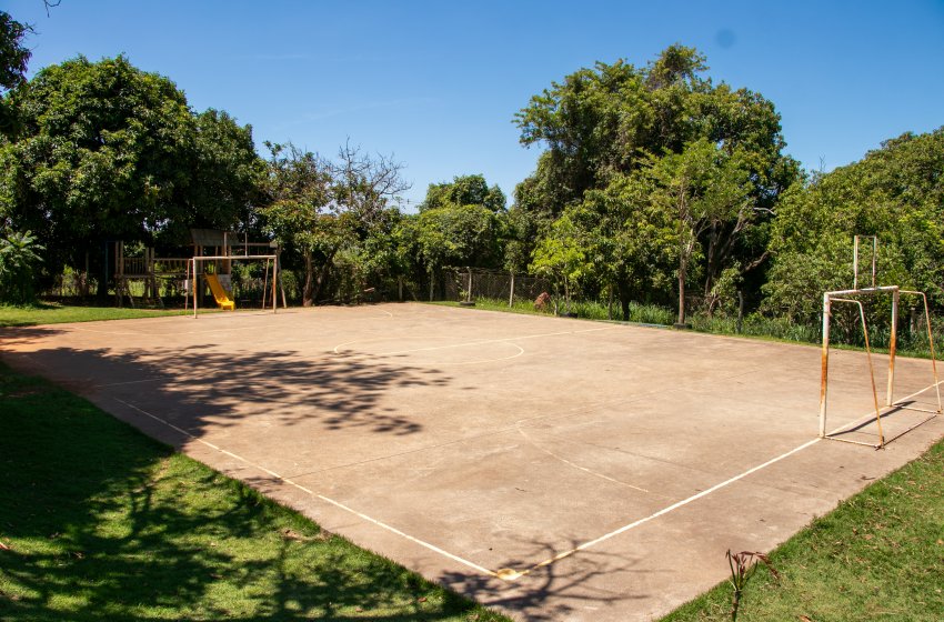 PREFEITURA DE JAGUARIÚNA INVESTE R$ 5 MILHÕES NA COBERTURA DE QUADRAS EM ESCOLAS MUNICIPAIS