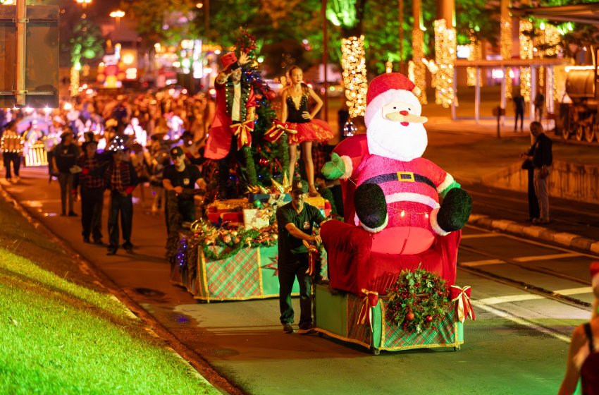 HOJE TEM PARADA DE NATAL NO CENTRO CULTURAL; PROGRAMAÇÃO NATALINA CONTINUA NO FIM DE SEMANA 