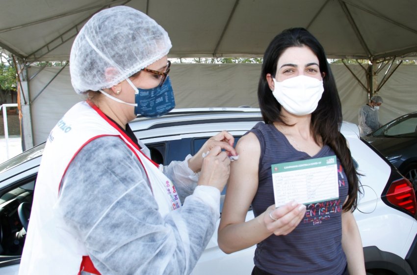 PREFEITURA DE JAGUARIÚNA VACINA CONTRA A COVID PESSOAS ACIMA DE 37 ANOS HOJE