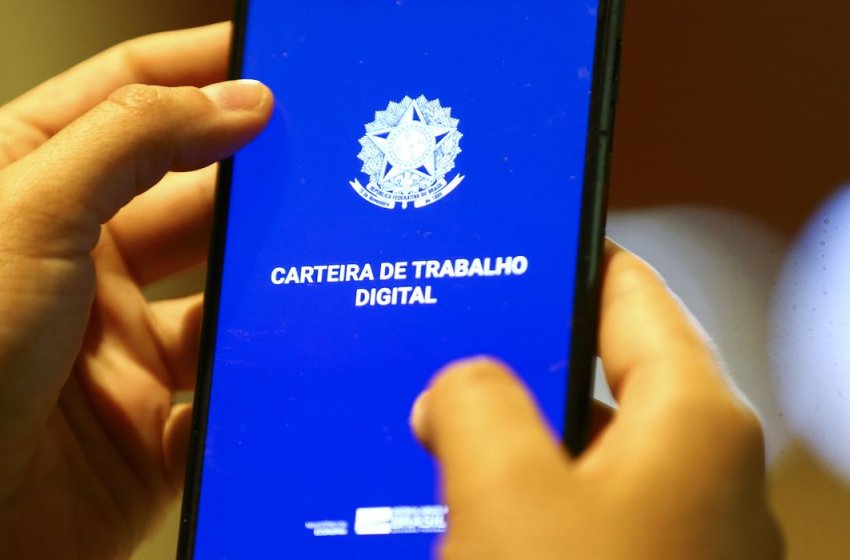 PAT DE JAGUARIÚNA REALIZA DOIS MUTIRÕES DE EMPREGO NESTA SEMANA