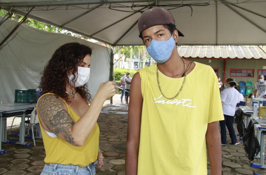 MAIS DE 2,2 MIL PESSOAS AINDA NÃO APARECERAM PARA RECEBER A 2ª DOSE DA VACINA CONTRA A COVID EM JAGUARIÚNA